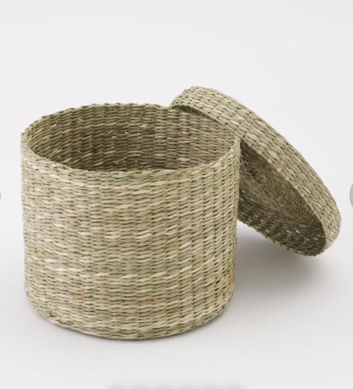 Woven Seagrass Basket with Lid for Storage