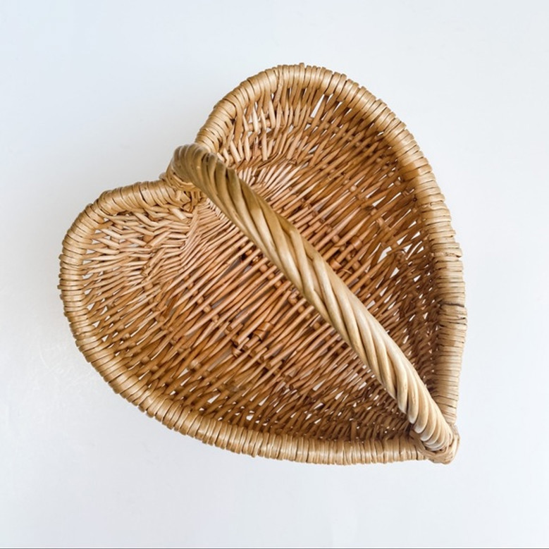 Eco-friendly Heart Shaped Wicker Basket | Perfect for Farmhouse Decor