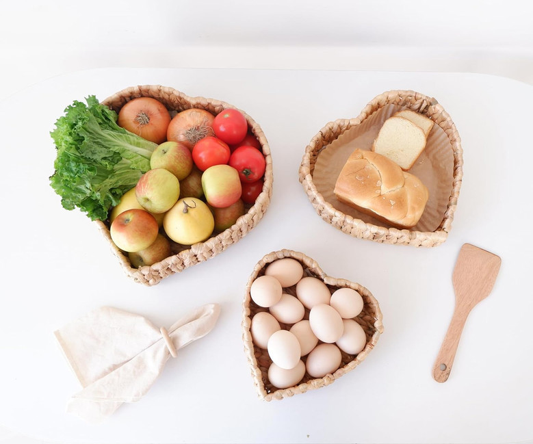 Heart-Shaped Wicker Organizer Baskets - Set of 3