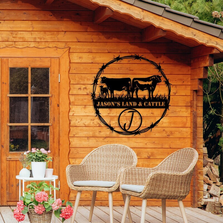 Personalized Animal Farm Sign For Farmers - Cow And Calf Ranch Name Outdoor Decor