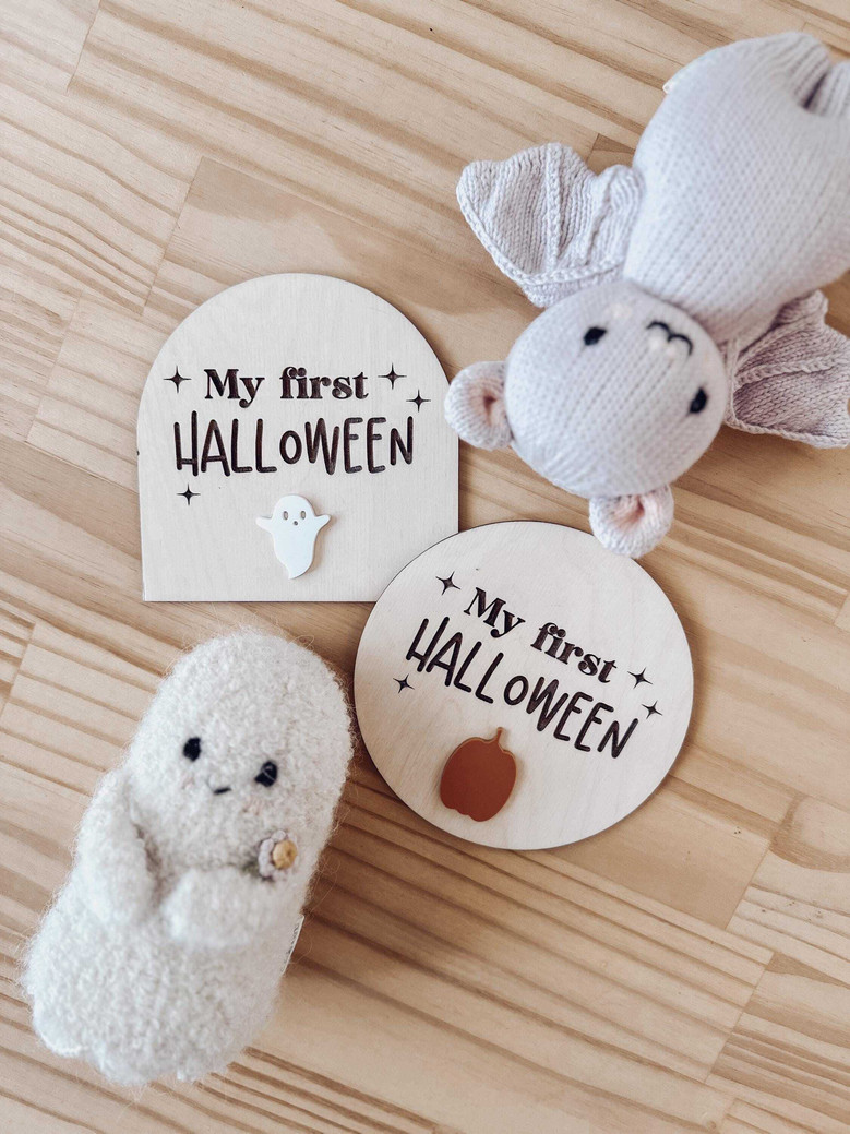 Personalized Baby's First Halloween Wooden Sign - Pumpkin DéCor For Nursery