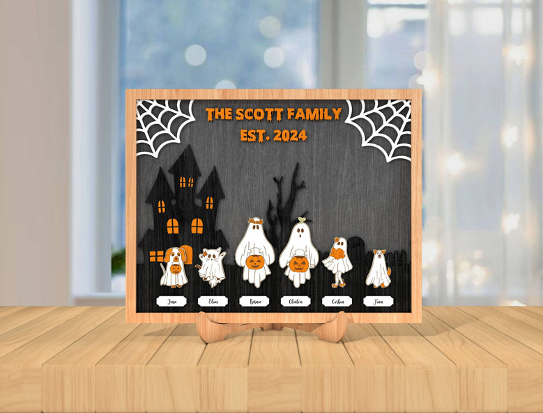 Personalized Ghost Family Wood Sign For Halloween Decor - Custom Names, Spooky Halloween Decoration, Perfect For Entryway