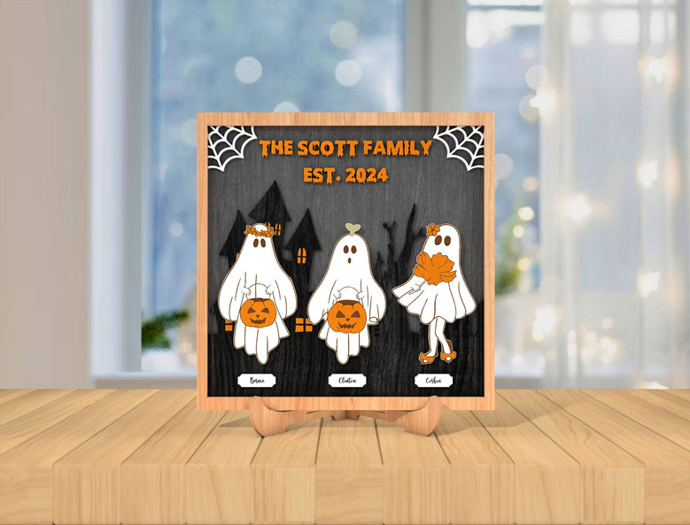 Personalized Ghost Family Wood Sign For Halloween Decor - Custom Names, Spooky Halloween Decoration, Perfect For Entryway