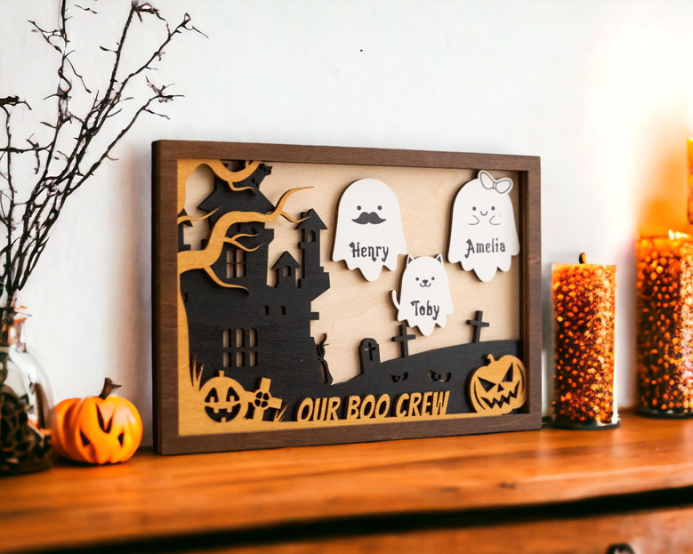 Cute Halloween Decor: Personalized Ghost Family Wood Sign For Spooky Seasonal Touch