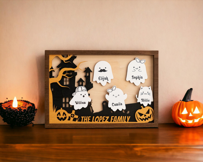 Cute Halloween Decor: Personalized Ghost Family Wood Sign For Spooky Seasonal Touch