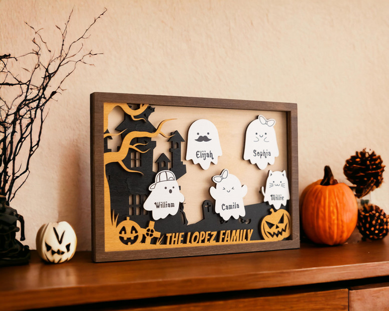 Cute Halloween Decor: Personalized Ghost Family Wood Sign For Spooky Seasonal Touch