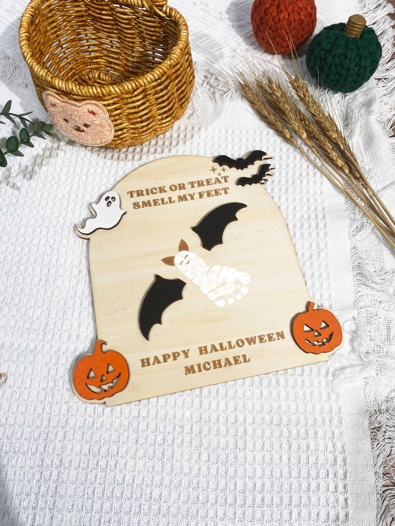 Customized First Halloween Wood Sign For Baby - Keepsake DéCor