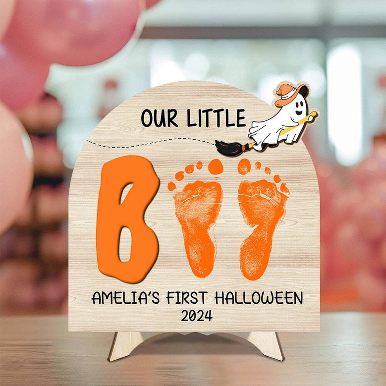 Commemorative First Halloween Footprint Wood Sign - Keepsake For Baby's 1st Halloween, Perfect Kids Halloween Decor