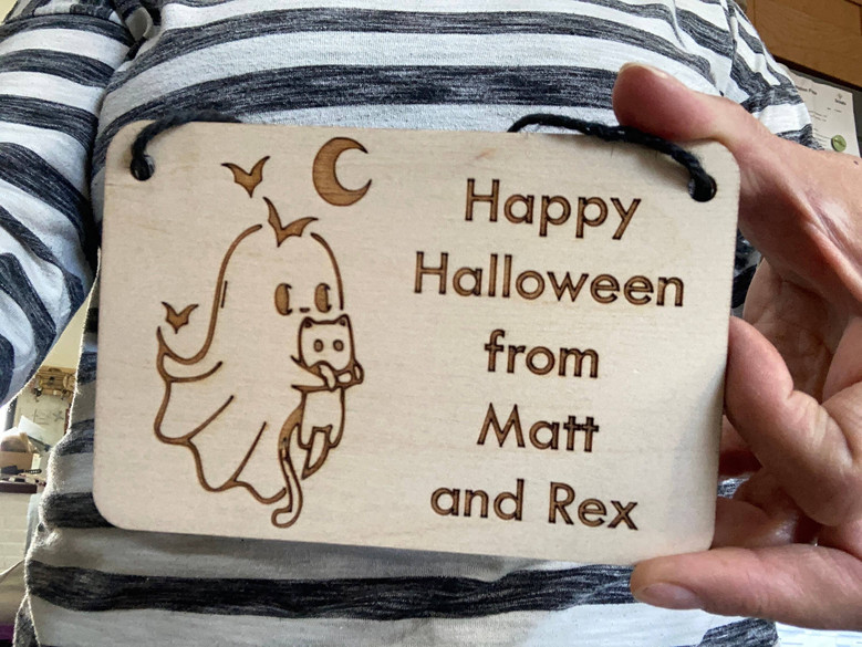 Cute Personalized Ghost Dog Sign For Halloween Decoration - Perfect For Pet Lovers