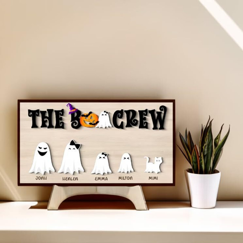 Personalized Ghost Family Wood Sign With Pets – Halloween DéCor For Living Room