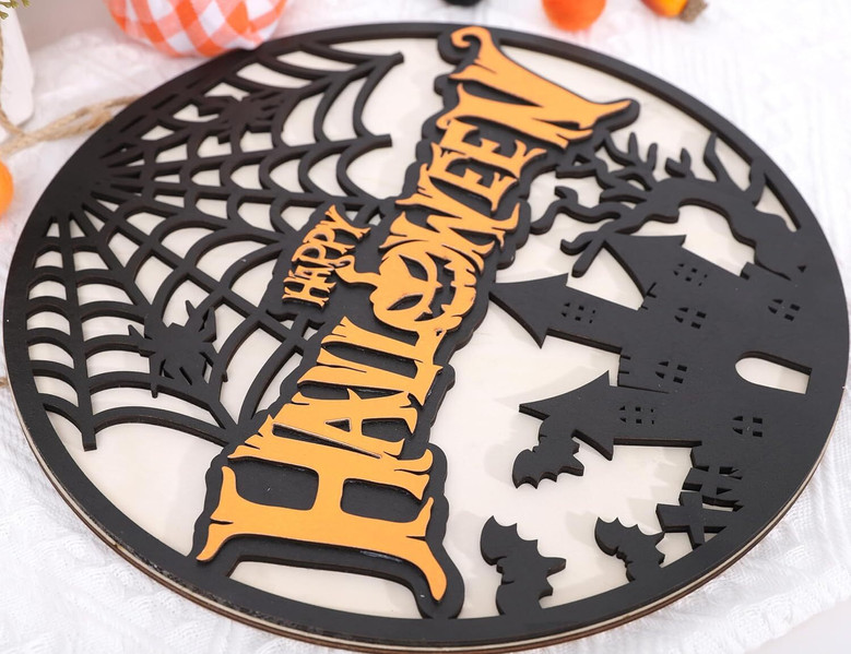 Personalized Halloween Welcome Wood Sign - Indoor Party Decorations With Ghosts And Garland For Home