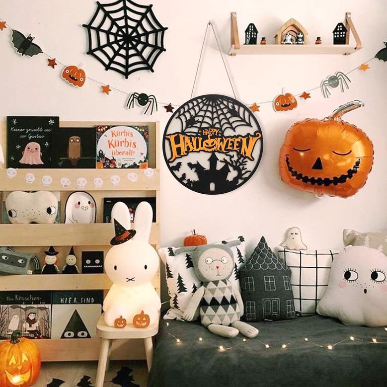 Personalized Halloween Welcome Wood Sign - Indoor Party Decorations With Ghosts And Garland For Home