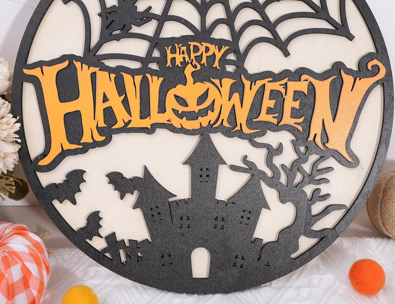 Personalized Halloween Welcome Wood Sign - Indoor Party Decorations With Ghosts And Garland For Home