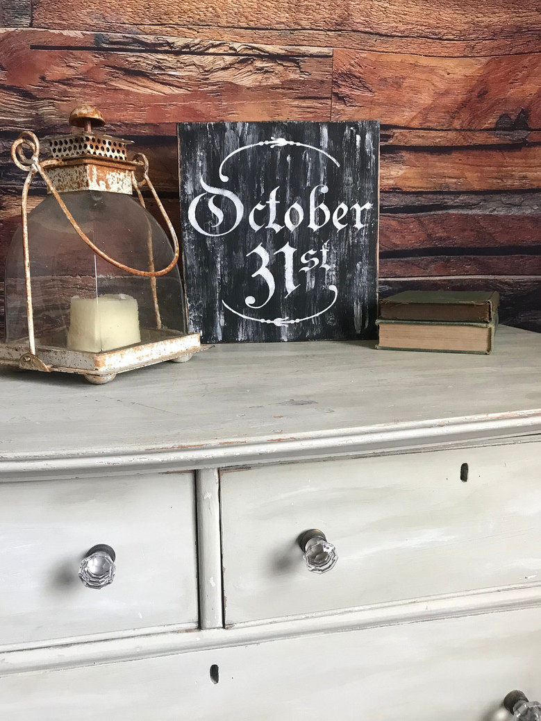 Rustic Black October 31 Halloween Decor For Haunted Houses And Tabletop Displays