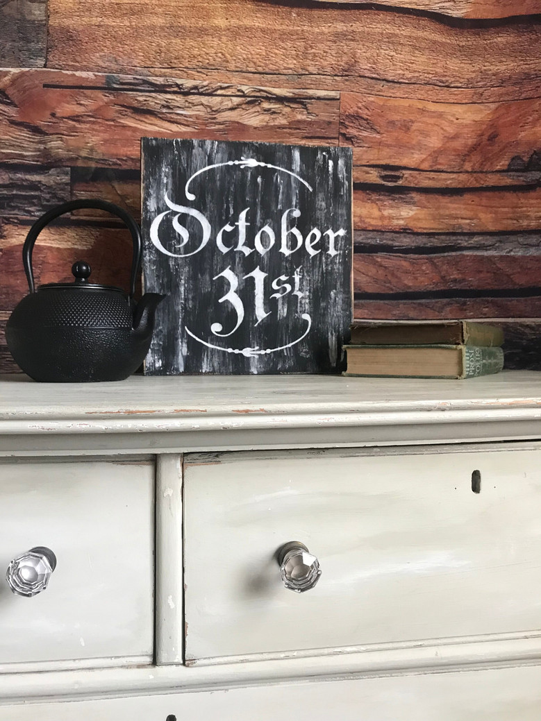 Rustic Black October 31 Halloween Decor For Haunted Houses And Tabletop Displays