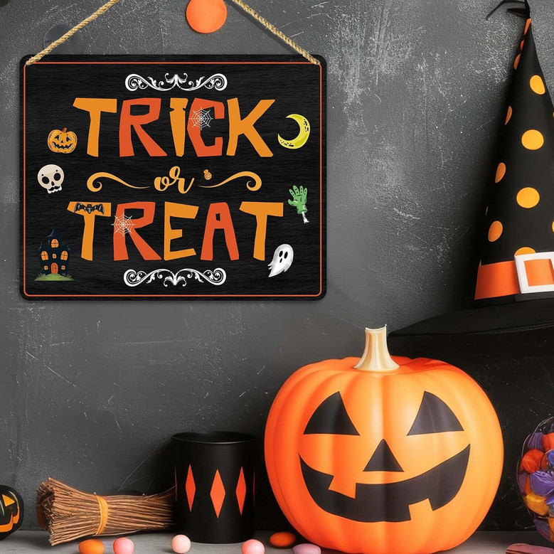 Trick Or Treat Wooden Door Sign For Spooky Halloween DéCor - Hanging Decoration For Home Entryway