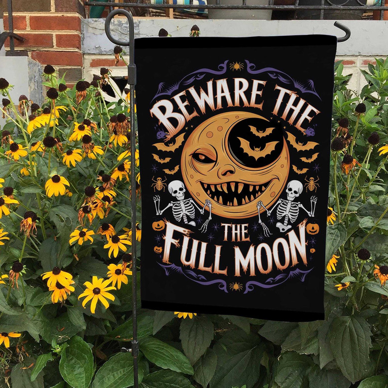 Beware the Full Moon Garden Flag – Witchy Halloween Outdoor Decor for Spooky Fall