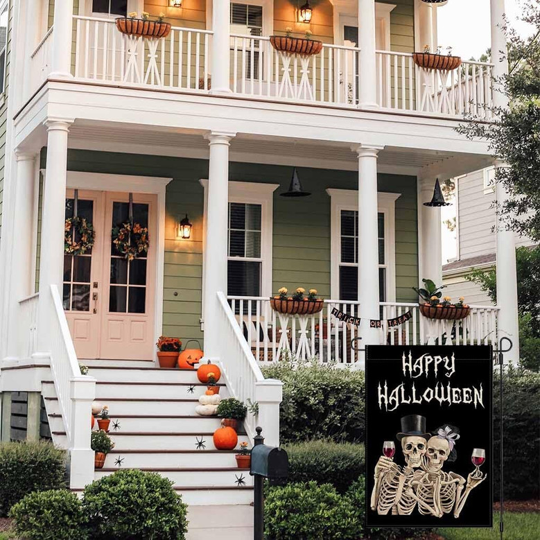 Gothic Skeleton Couple Garden Flag – Halloween Outdoor Decor for Porch & Patio