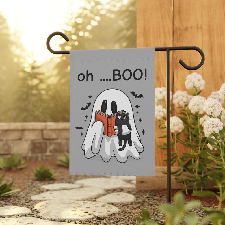 Spooky Halloween Ghost Flag - Cute Boo Decor For Cat Loving Garden