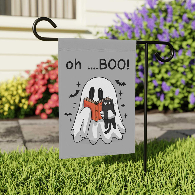 Spooky Halloween Ghost Flag - Cute Boo Decor For Cat Loving Garden