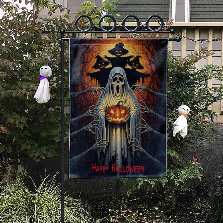 Creepy Ghost Halloween Garden Flag For Spooky Yard Decor - Haunted Outdoor Decoration For A Frightful Ambiance