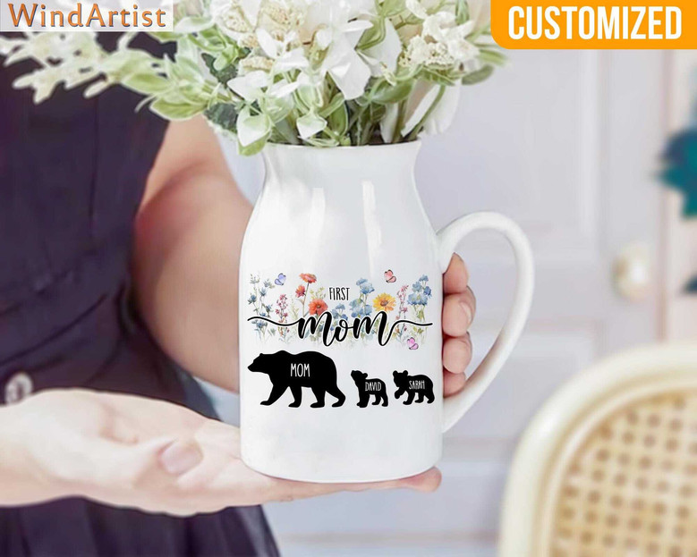Custom Mother's Day Ceramic Flower Vase With Family Names – Grandma Bear Design – Thoughtful Gift For Mom & Grandma 2025