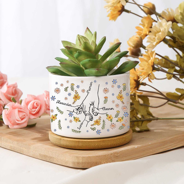 Thoughtful Family Tree Plant Pot For Mom's Mini Garden - Personalized Mother's Day Gift