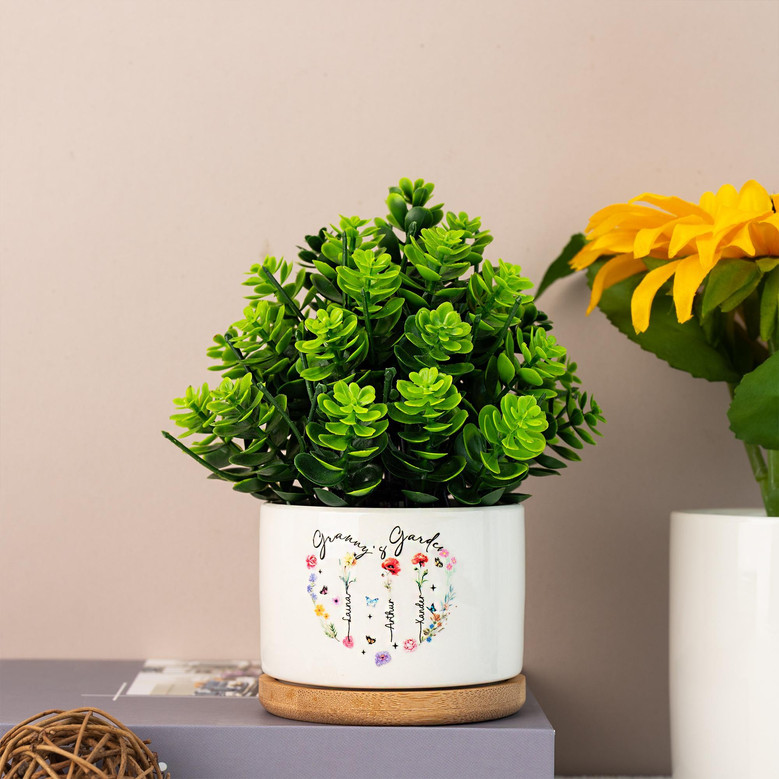 Personalized Grandma's Garden Ceramic Plant Pot With Family Birthflower For Mom Or Grandma - Thoughtful Mother's Day Gift