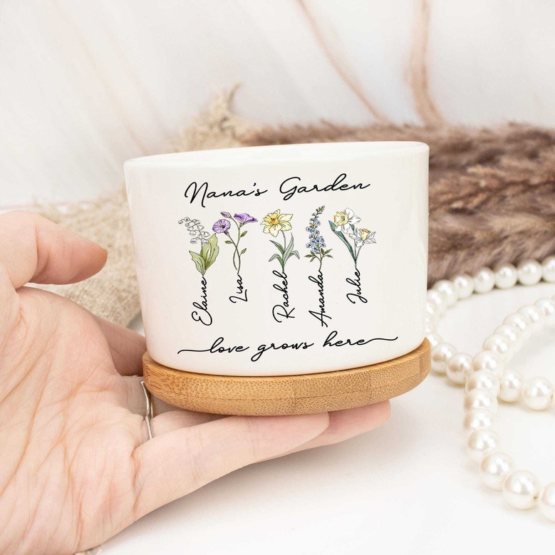Heartfelt Grandma's Garden Ceramic Plant Pot - Custom Name & Birthflower For Mother's Day Or Birthday