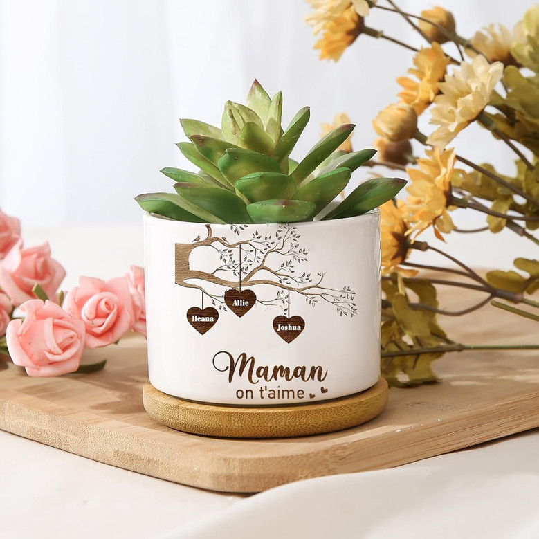 Personalised Hanging Hearts Flower Pot – Custom Ceramic Planter Gift for Mum with Kids’ Names, Mother's Day Succulent Pot