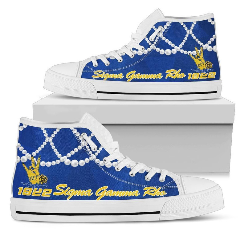 Sigma Gamma Rho K.H Pearls High Top Shoesを日本語に訳すと、「シグマガンマローK.Hパールズハイトップシューズ」になります。