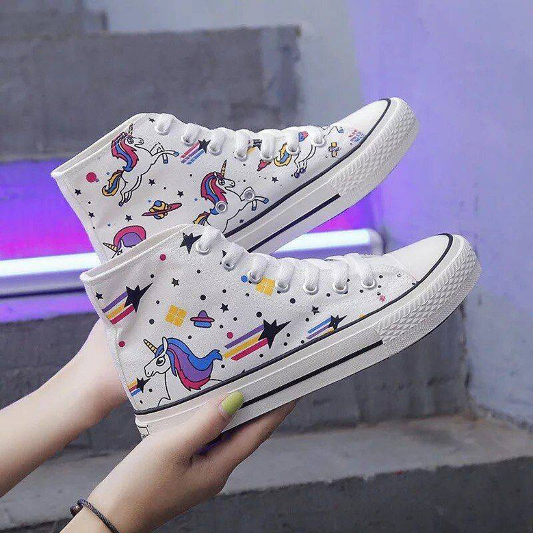 アニメ風バルカナイズドトレンドファッションハイトップシューズ