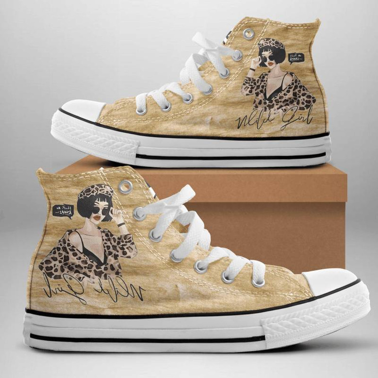 女性向けのカスタムハイトップシューズ、スニーカー