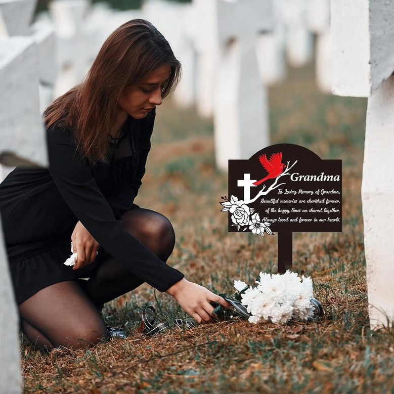 Touching Cardinal Grandma Memorial Gifts Metal Sign For Outdoor Cemetery Garden Stakes