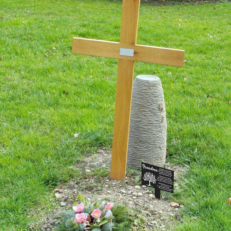 Thoughtful Grandma Memorial Metal Grave Marker Plaque - Waterproof Sympathy Garden Stake For Cemetery Decoration