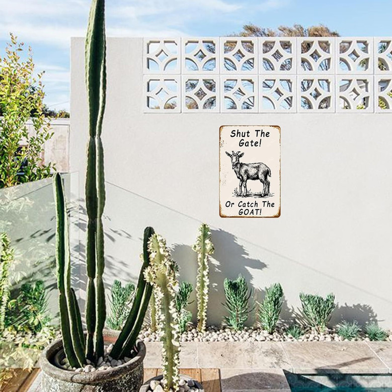 Vintage Shut The Gate Metal Goat Sign For Home Or Garden - Retro Wall Decor For Yard, Garage, Or Bar