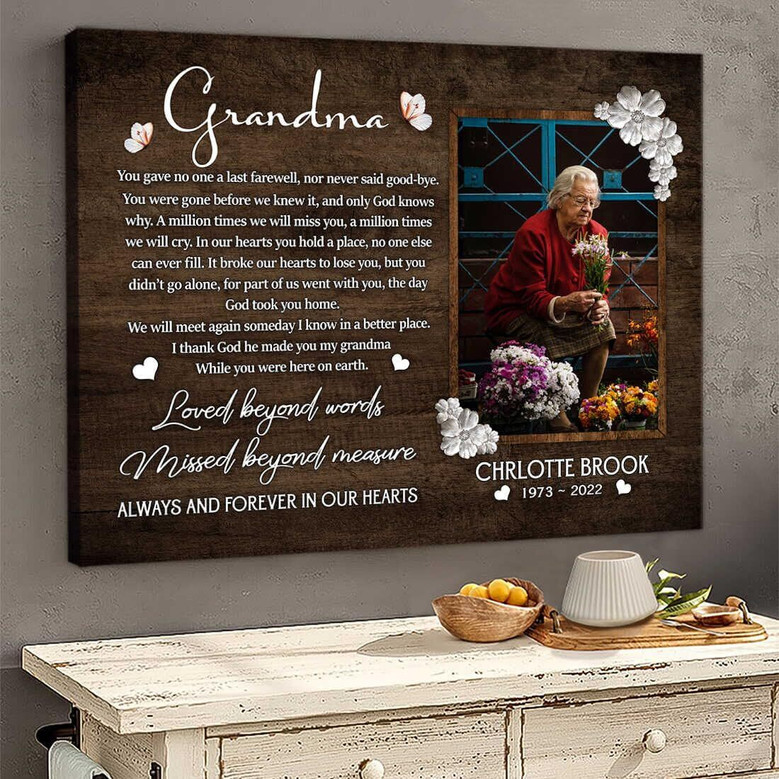 Grandma remembrance canvas, custom names and dates, a comforting loss keepsake for family display in the living room