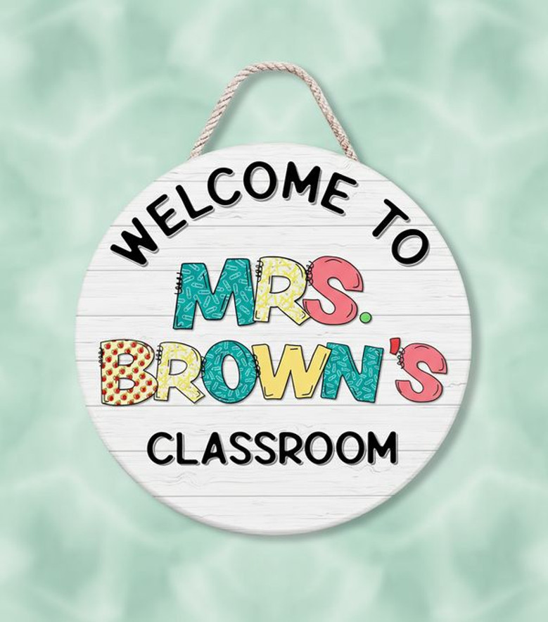 Inspire Young Minds Custom Teacher Round Wood Sign