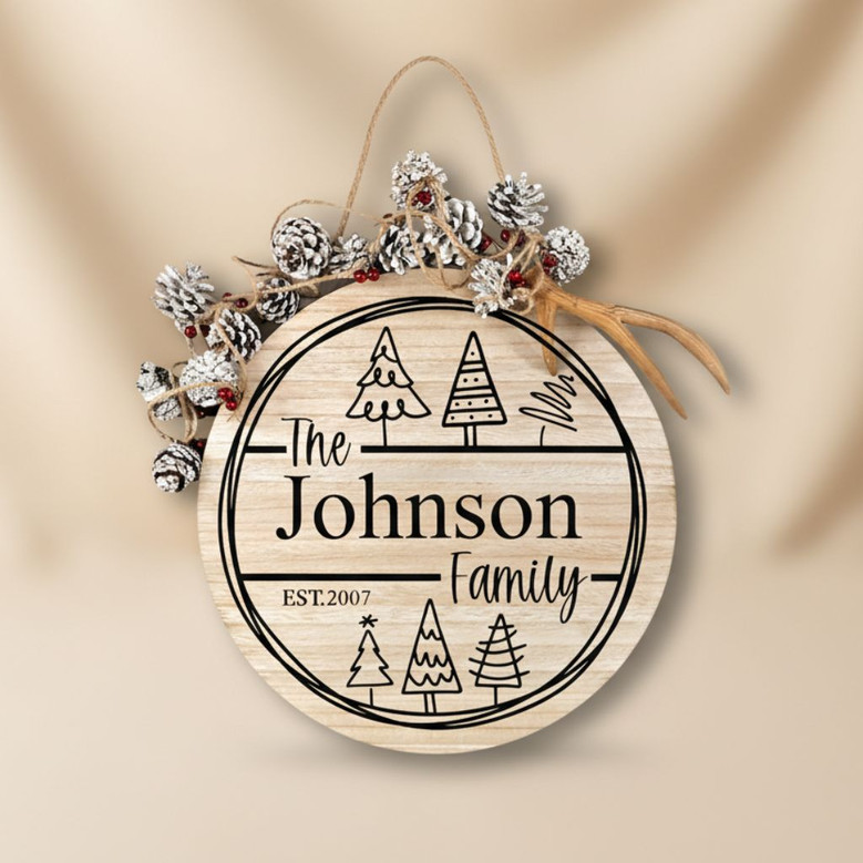 Personalized Family Name Christmas Round Wood Sign with Tree Design