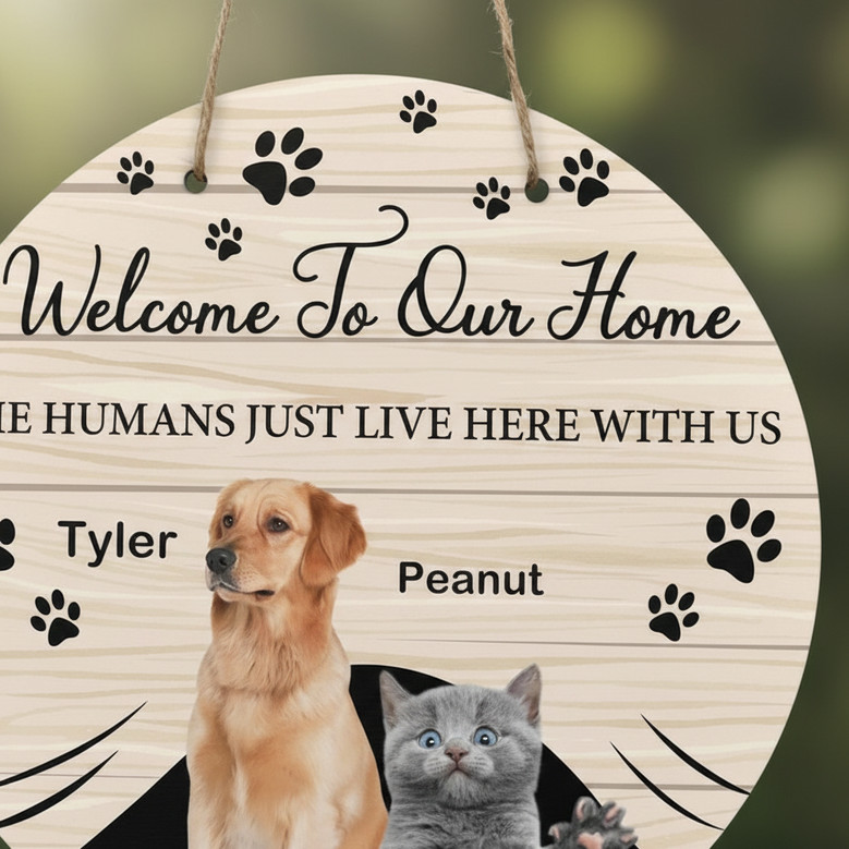 Personalized Pets Face, Animal Round Wood Sign Welcome Decor