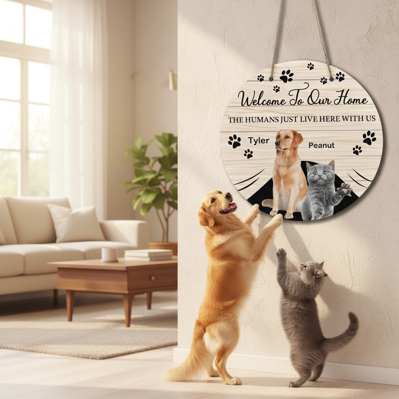 Personalized Pets Face, Animal Round Wood Sign Welcome Decor