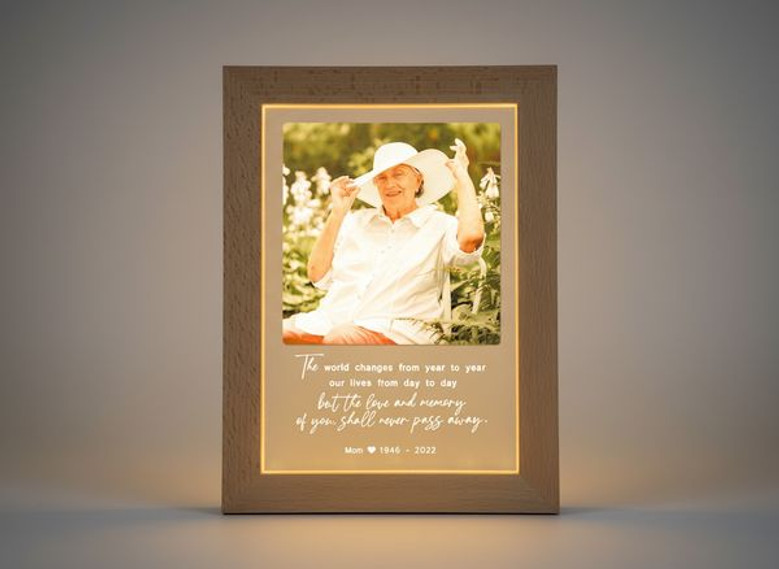 Mothers Radiant Remembrance Memorial Photo Frame Lamp Mothers Radiant Remembrance Memorial Photo Frame Lamp