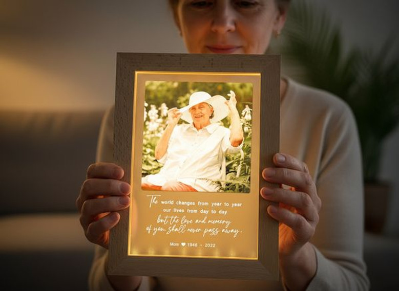 Mothers Radiant Remembrance Memorial Photo Frame Lamp Mothers Radiant Remembrance Memorial Photo Frame Lamp