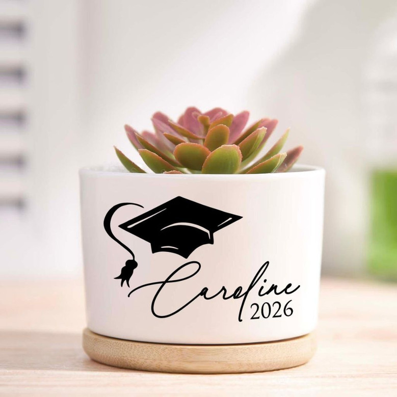 2026 Grad Cap Keepsake Custom Name Ceramic Plant Pot for Her