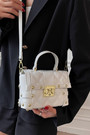 Stylish New Four Colors Quilted Lock Buckle Metal Rivet Adjustable Crossbody Handbag 19Cm(L)* 8.5Cm(W)* 13Cm(H)