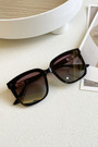 One Pc New Stylish Six Colors Square Shape Plastic Frame Legs Polarized Uv Protection Sunglasses
