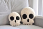 Plush Sherpa Skull Pillow – Spooky Skeleton Cushion for Gothic Halloween Decor