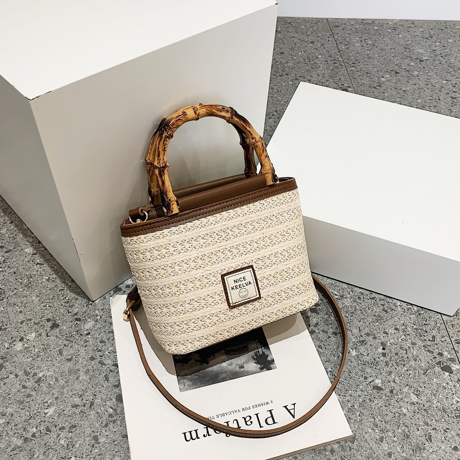 Stylish New Two Colors Letter Labeling Wooden Handle Zip-Up Adjustable Crossbody Beach Straw Handbag 22Cm(L)* 11Cm(W)* 15Cm(H)