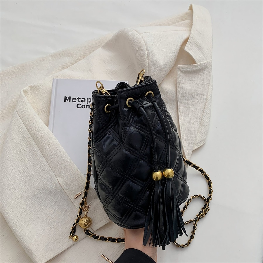 Stylish New Four Colors Quilted Drawstring Tassels Metal Chain Adjustable Crossbody Bag 14Cm(L)* 10Cm(W)* 20Cm(H)